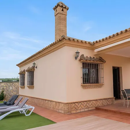 Piscina Privada Aire Acondicionado Agua Salada Y Vallada Solo Alquilamos A Familias Conil De La Frontera