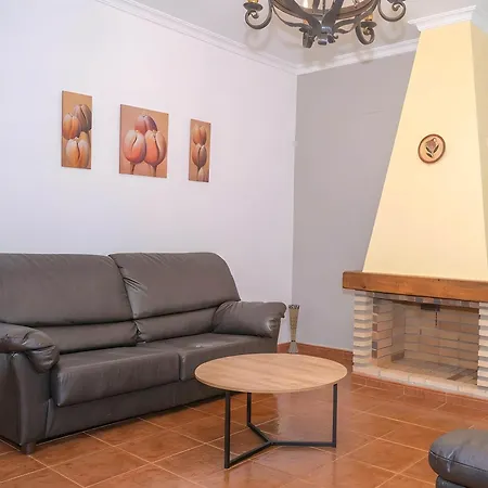 Piscina Privada Aire Acondicionado Agua Salada Y Vallada Solo Alquilamos A Familias *