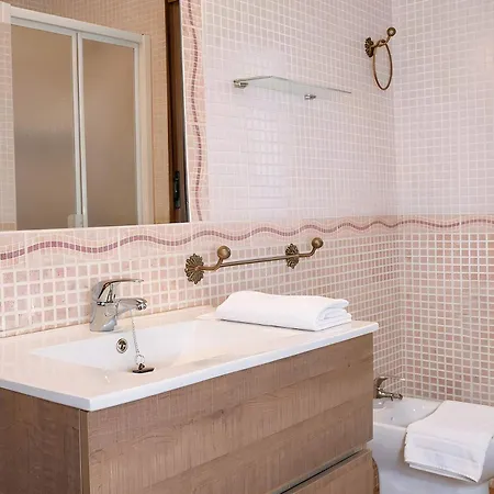 Horská chata Piscina Privada Aire Acondicionado Agua Salada Y Vallada Solo Alquilamos A Familias Conil De La Frontera